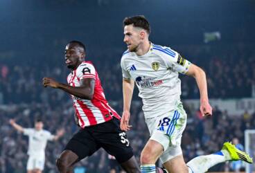 Leeds United x Burnley: onde assistir ao vivo, horário e escalações pela Premier League. Imagem: Divulgação Leeds