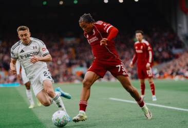 Liverpool x PSG: onde assistir, escalações e tudo sobre o jogaço decisivo na Champions League. Imagem: Divulgação Liverpool