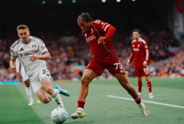 Liverpool x PSG: onde assistir, escalações e tudo sobre o jogaço decisivo na Champions League. Imagem: Divulgação Liverpool