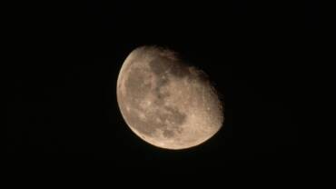 Qual é a fase da Lua hoje (15)? Veja calendário lunar de abril de 2026