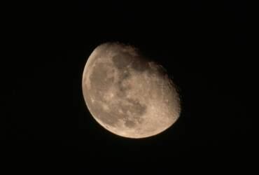 Qual é a fase da Lua hoje (15)? Veja calendário lunar de abril de 2026