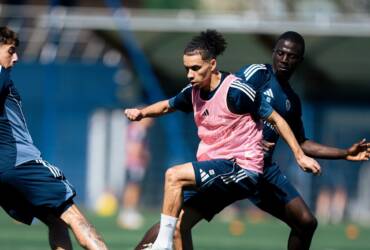 Paris FC x Monaco ao vivo: onde assistir, escalações e análise do duelo pela Ligue 1. Imagem: Divulgação Paris FC