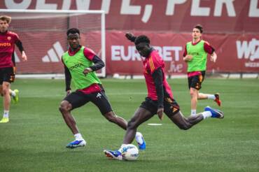 Roma x Pisa: Onde assistir, escalações e tudo sobre o duelo da Série A italiana. Imagem: Divulgação Roma