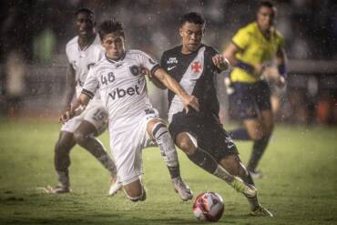 Vasco x Botafogo: onde assistir, escalações e tudo sobre o clássico quente da Série A 2026. Imagem: Matheus Lima/CR Vasco