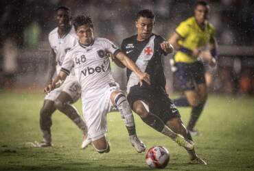 Vasco x Botafogo: onde assistir, escalações e tudo sobre o clássico quente da Série A 2026. Imagem: Matheus Lima/CR Vasco