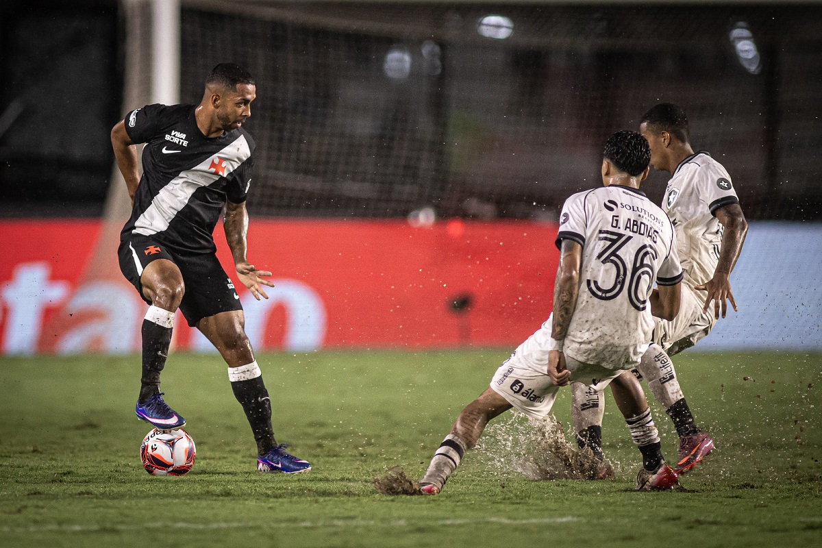 Vasco X Botafogo: Onde Assistir, Escalações E Tudo Sobre O Clássico Quente Da Série A 2026. Imagem: Matheus Lima/Cr Vasco Vasco x Botafogo: onde assistir, escalações e tudo sobre o clássico quente da Série A 2026. Imagem: Matheus Lima/CR Vasco