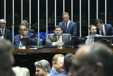 Dosimetria: Alcolumbre promulga lei que reduz penas do 8 de janeiro