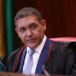 Nunes Marques toma posse na presidência do TSE e comandará eleições de outubro