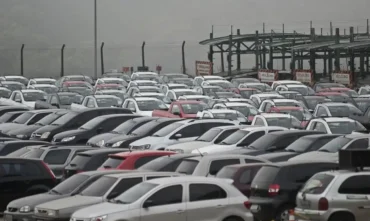 Produção de veículos cresce 2,4% em abril e mercado mantém recuperação no Brasil
