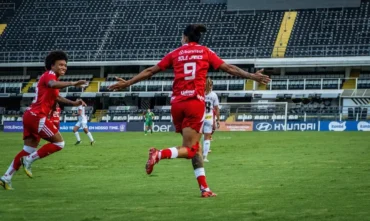 Feminino: Internacional vence Santos por 3 a 0 fora de casa