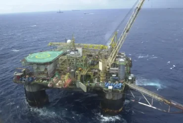 Produção de petroleo atinge recorde no Brasil em meio à guerra no Irã