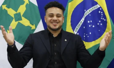 Adoção inspira cantor brasileiro criado na Holanda a sonhar com volta ao Brasil