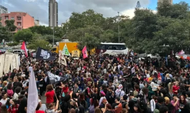 Estudantes protestam em São Paulo contra educação precarizada e privatizações