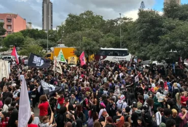 Estudantes protestam em São Paulo contra educação precarizada e privatizações