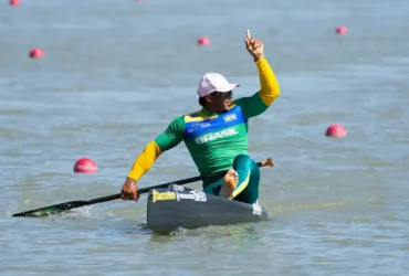 Isaquias conquista prata na Copa do Mundo de Canoagem na Hunria