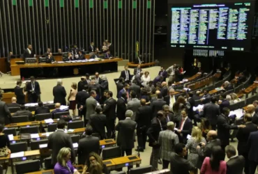 Municípios inadimplentes poderão receber recursos federais após decisão do Congresso