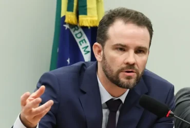 União negocia aval para empréstimo do BRB em acordo com GDF, diz Durigan