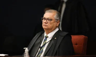 Dino abre investigação sobre emendas ligadas a Bolsonaro