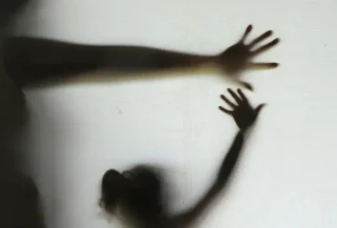 Violência sexual atinge média de 64 meninas por dia no Brasil