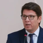 Mário Frias viaja ao exterior sem autorização da Câmara