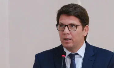 Mário Frias viaja ao exterior sem autorização da Câmara