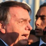 Bolsonaro recebe alta hospitalar após cirurgia no ombro em Brasília