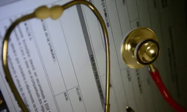Reajuste de planos de saúde individuais é limitado a 5,11%, define ANS