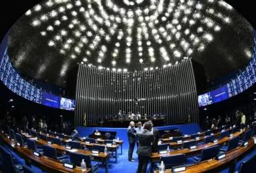 Senado aprova incentivo ao primeiro emprego e facilita acesso ao emprego de jovens
