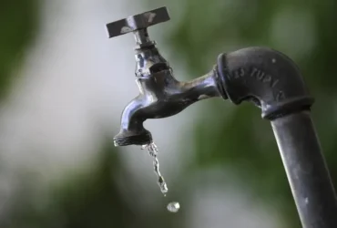 Abastecimento é afetado após égua cair em adutora em Belo Horizonte