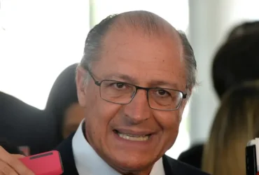 Alckmin critica classificação do PCC e relaciona decisão ao caso Master