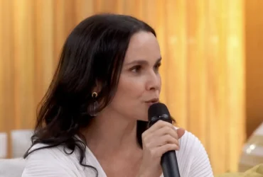 Débora Falabella relembra doença e substituição inesperada em O Clone