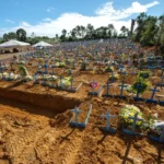 Estudo aponta redução de 3,4 anos na expectativa de vida na pandemia por negacionismo