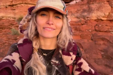Paris Jackson lança single após disputa judicial por herança de Michael Jackson