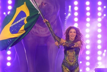 Shakira deixa o Rio às pressas após show em Copacabana