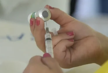 Vacina pneumocócica mais ampla será oferecida pelo SUS a partir de junho