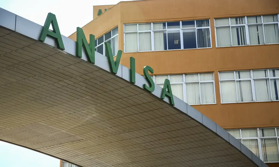 Anvisa autoriza novos medicamentos para psoríase e asma no Brasil
