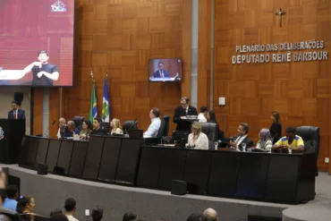 debate na ALMT em Cuiabá