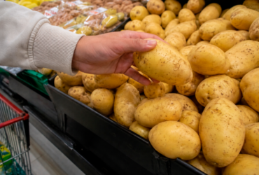 Batata segue inflando preço da cesta básica em Cuiabá, que quebra mais um recorde