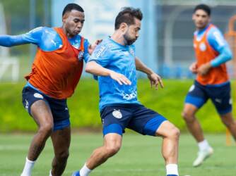 Bahia x Botafogo: onde assistir, escalações e clima de pressão na Arena Fonte Nova pelo Brasileirão 2026. Imagem: Catarina Brandão/EC Bahia