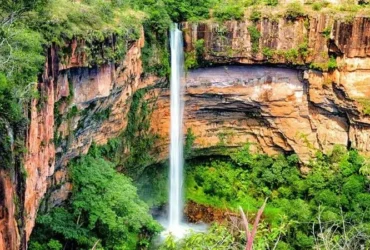 Foto de cachoeira em MT