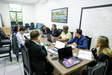 Comissões especiais dão parecer favorável a projetos que extinguem cargos e revogam lei de loteamento em Lucas