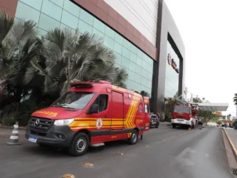 Princípio de incêndio em shopping de Cuiabá mobiliza bombeiros