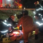 Caminhonete capota na BR-070 e equipes do Corpo de Bombeiros resgatam sete feridos em Primavera do Leste
