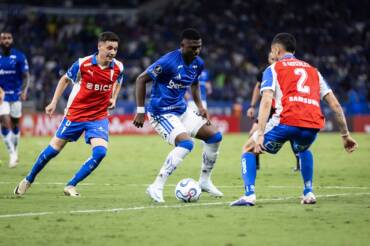 Universidad Católica x Cruzeiro ao vivo: onde assistir, escalações e tudo sobre a Libertadores 2026. Imagem: Gustavo Aleixo/Cruzeiro