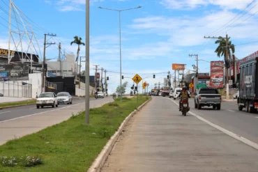 Passarelas na Avenida da FEB entram em pauta
