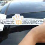 Prefeitura de Sorriso promove “adesivaço” e mobiliza comunidade no combate ao abuso infantil