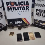 Dois faccionados são detidos pela PM com armas após perseguição em Cáceres