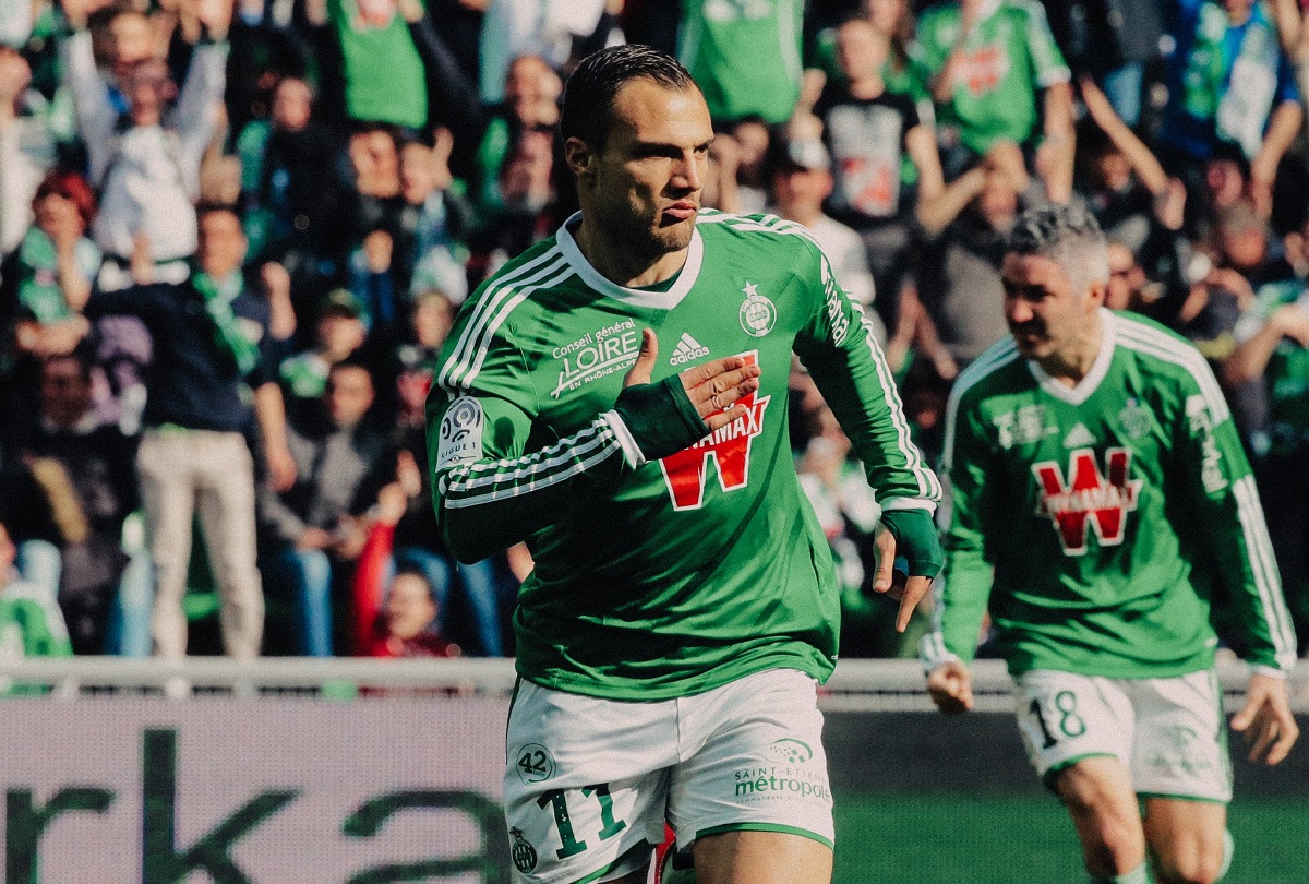 Nice x Saint-Étienne: onde assistir, prováveis escalações e clima de tensão no playoff da Ligue 1. Imagem: Divulgação Saint-Étienne