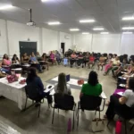 Educação de Cáceres promove acolhimento e apoio emocional em encontro voltado a mães de alunos da Educação Especial