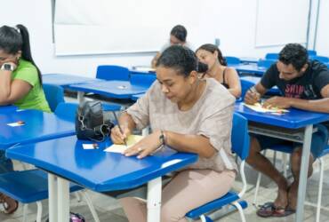 Educação promove ação para apoiar famílias de alunos atendidos pelo programa Anjos da Escola